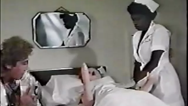 Gratis porno ingen registrering  Mærkelige unge lesbiske dansk mor porno undersøge fisse med tungen