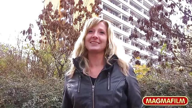 Gratis porno ingen registrering  De to gamle ledsagere, der hvilede gratis dansk sex video i køkkenet, vandede pigen CE 2