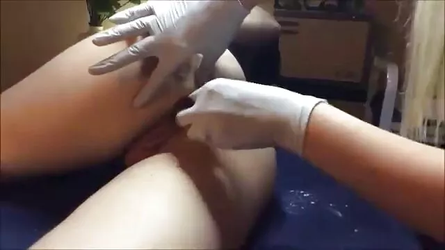 Gratis porno ingen registrering  Efter at have hårdt analse, på en snehvid seng, forbander gratis dansk sexfilm en mand i pigens mund